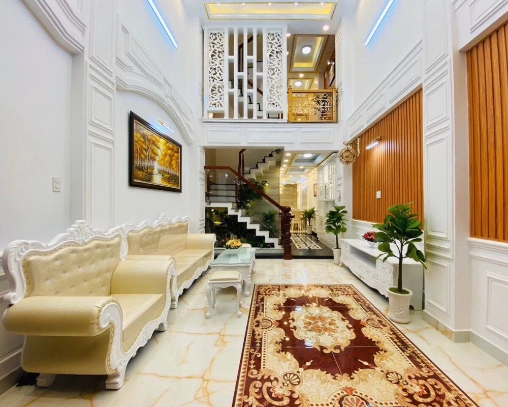 Phòng khách sang trọng của nhà phố tân cổ điển