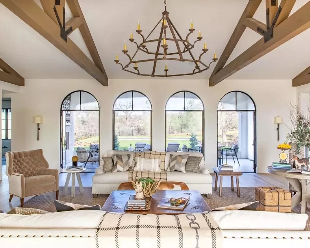 Mẫu thiết kế phòng khách Địa Trung Hải rộng rãi, thoáng mát