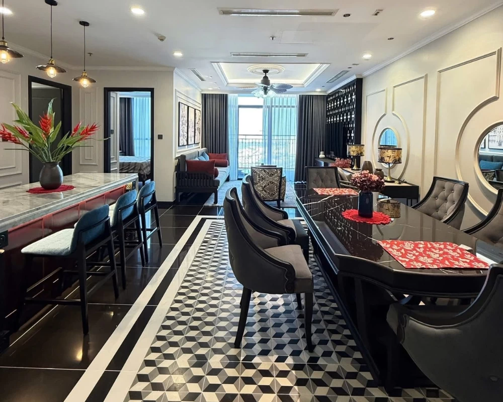Mẫu thiết kế phòng khách liên thông với phòng ăn cho căn hộ chung cư Indochine rộng 126m2