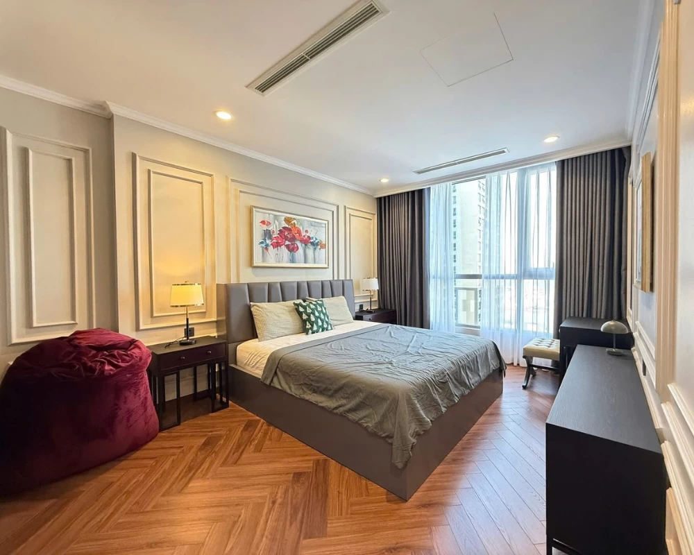 Mẫu thiết kế phòng ngủ cho căn hộ chung cư phong cách Indochine rộng 126m2