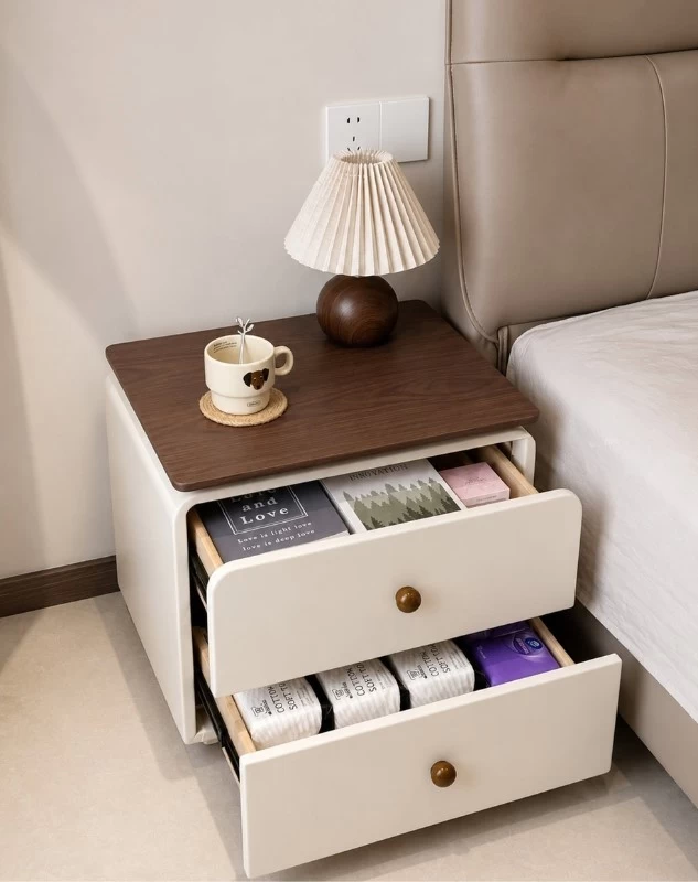 Tab đầu giường dùng để lưu trữ vật dụng cá nhân